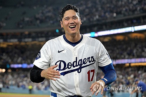 오타니, 메이저리그 개막 8연승 이끄는 끝내기 홈런 포함 맹활약