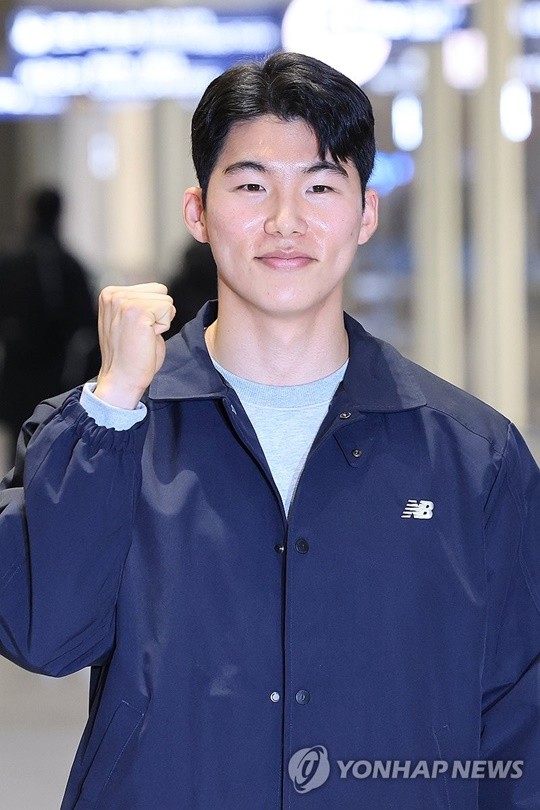 김혜성, LA 다저스 팀 동료와 함께 적응 중: 코치들의 관심과 지원 속에 빠르게 성장 중