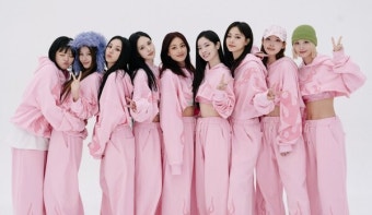 트와이스, 미국 대형 페스티벌 롤라팔루자 시카고 헤드라이너로 등장!