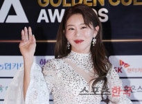 2년 연속 대상 김가영 지난해보다 조금 더 잘한 듯해[PBA 골든큐 어워즈]