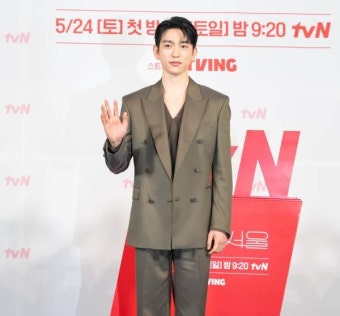 박진영 