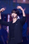 5세대 청춘돌 투어스 신유, 비주얼 준비해왔다…잠실 흔든 미모 [스한:현장]