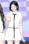 하츠투하츠 지우 단발 인형