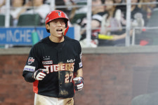 2016 WC 연상케 한 김호령의 호수비 