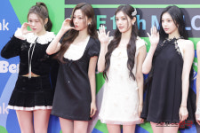 하츠투하츠, 세련된 블랙 앤 화이트