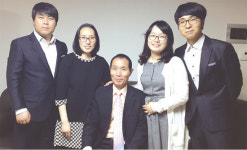 가족이자 선·후배로… 교사의 길 함께 걸어요