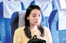 7월, 스크린으로 바캉스 떠나볼까