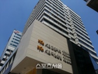 사면초가에 놓인 KB국민은행...경영진 갈등에 노사갈등까지