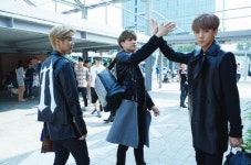 엑소, 쉬는 시간에 더욱 빛나는 팀워크 눈길- MCM, 엑소와 함께 한 화보 비하인드 컷 공개