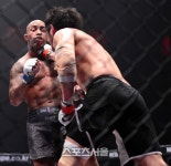 [SS포토]로드FC 019 윤동식, 알베스, 한방 먹어라