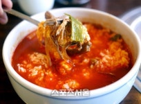 [고기박사 최계경의 육도락기행]진한 고기육수 맛이 가득한 냉면과 국밥 파는 정통 한식당 우래옥