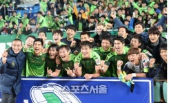 [SS포토]전북 9연승, 이제 10연승 가자
