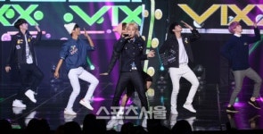 [SS포토]SBS MTV 더쇼 1위는 이별공식의 빅스!