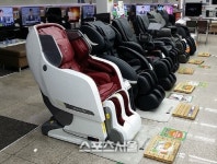 바디프랜드 안마의자, 하이마트 판매 매장 확대