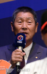 [SS포토]한화 김성근 감독, 어느 팀이든 우승할 수 있어, 한화도 그 중 한 팀!