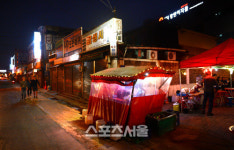 [고기박사 최계경의 육도락기행]밤의 추억을 먹다, 대구 북성로 돼지불고기