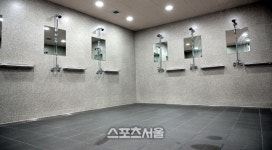 [포토] 잠실야구장, 원정 샤워실... 11명이 동시 샤워 가능