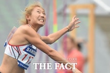 [TF포토] 정연진, 날아라 창아~