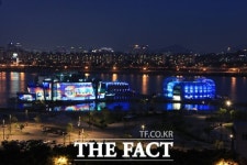 [TF포토] 8년 만에 불 켜진 세빛섬