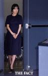[TF포토] 송하윤, 입구에서부터 빛나는 미모
