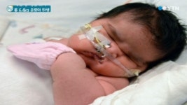 6.4kg 슈퍼 우량아! 쌍둥이 언니들 합친 것보다 무거워