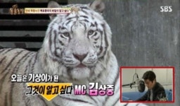 동물농장 김상중, 내레이션하다 부른 내 나이가 어때서