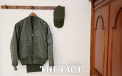 [TF포토] 박정희 전 대통령의 소장 군복