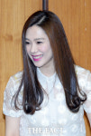 [TF포토] 김현주, '액션 배우의 미소'