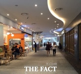 [TF취재기] 제2롯데 재개장 한달, 입점 업체 여전히 괴롭다