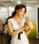 배용준 연인, 박수진 웨딩드레스 셀카 여신 자태