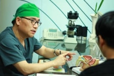 [칼럼] 비뇨기과 전문의가 말하는 ‘남성성기왜소 컴플렉스 극복방법’