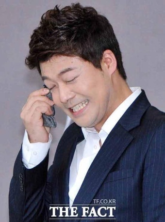 전현무 개콘 출연! '아나테이너'의 과감한 노출