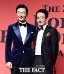 [TF포토] 조연우, 모델라인 이재연 회장과 조우