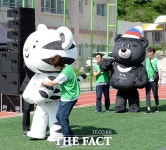 [TF포토] 평창동계올림픽 마스코트 수호랑, 반다니 첫인사
