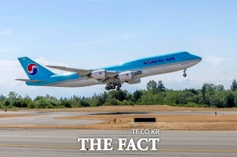 대한항공 여객기, 제주공항 착륙후 바퀴 터져…활주로 한 때 폐쇄