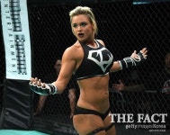 [TF사진관] 란제리 파이터들의 거침없이 하이킥!