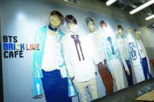  [TF스타어플] 방탄소년단, 태국 방콕 쑈디씨몰에 BTS 브릭라이브 카페 오픈