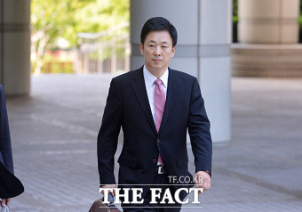 [TF포토] '박근혜 공판' 출석하는 유영하 변호사