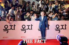 [TF포토] 변희봉, 다양한 연령 아우르는 인기남