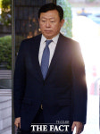 [TF포토] 박근혜·최순실 뇌물 공판 출석하는 신동빈 회장