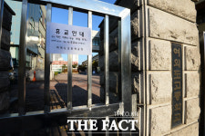 [TF포토] 포항 지진으로 수능 연기…휴교 들어간 수험장