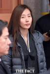 [TF포토] 모친 발인 강수지, 수척한 모습