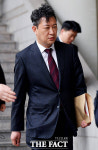[TF포토] 어두운 표정의 박근혜 측 강철구 변호사