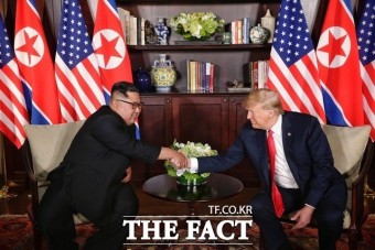 [TF사진관]핵전쟁 위기 극복한 트럼프·김정은 '세기의 담판'