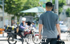 [TF사진관] 한증막 같은 더위에 한산한 재래시장