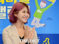 [TF포토] 솔비 '건강한 미소, 세련된 패션'