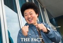  [강일홍의 스페셜인터뷰⑥-윤택] 개그맨보다 자연인으로 불립니다ㅋ