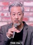 [TF사진관] 봄여름가을겨울 김종진, 취재진이 신기해~