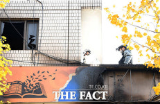 [TF포토] 종로 고시원 화재 원인은?…합동감식 시작한 관계자들