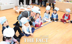 [TF포토] 공립 양재유치원 개원식 참석한 조희연 교육감